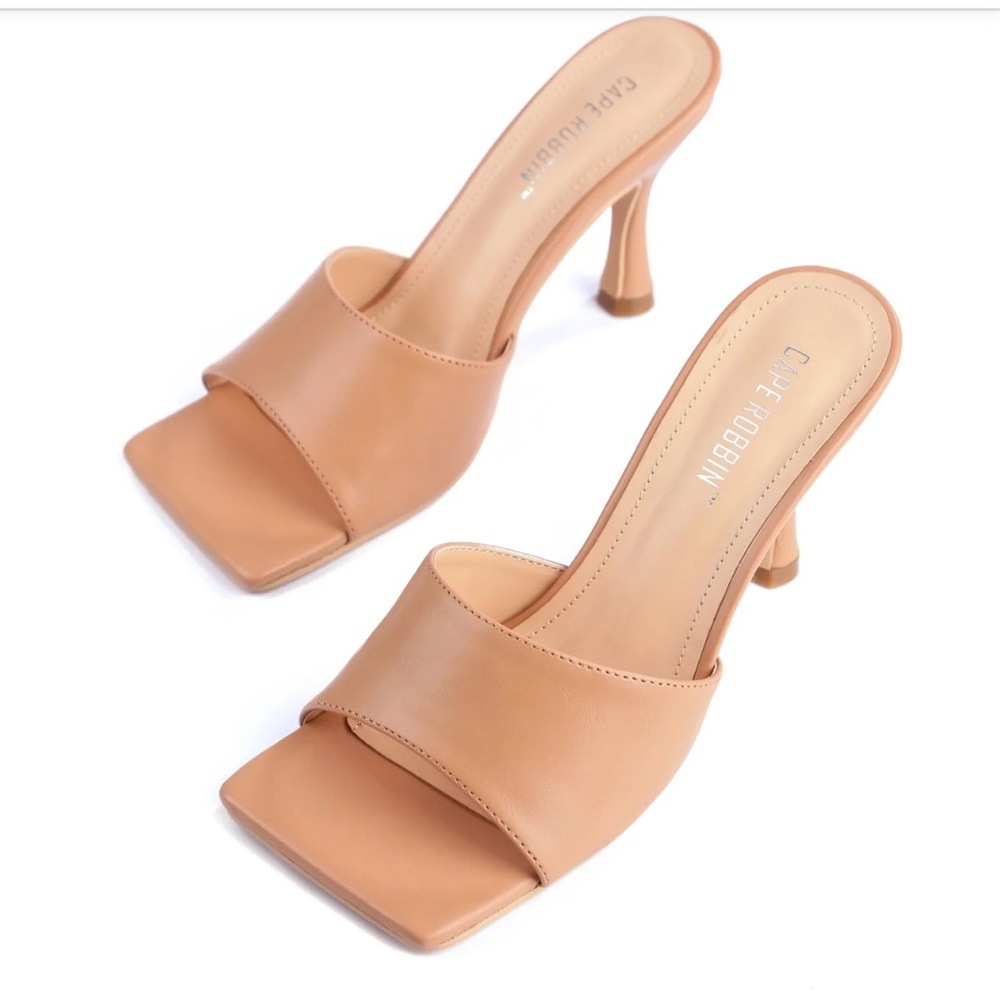 Cape Robbin Tan Square-Toe Sculpted Heel Mules